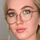 Mama & daddy’s girl 👧 profile picture