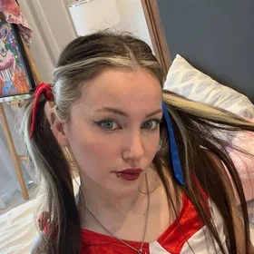 Avatar do OnlyFans de Sharon, your fav goth e-girl