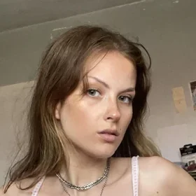 Avatar OnlyFans de elly-michele stclaire 𝜗𝜚