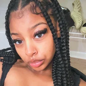 OnlyFans Avatar von Nessa