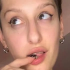 Valen 🩷 profile picture