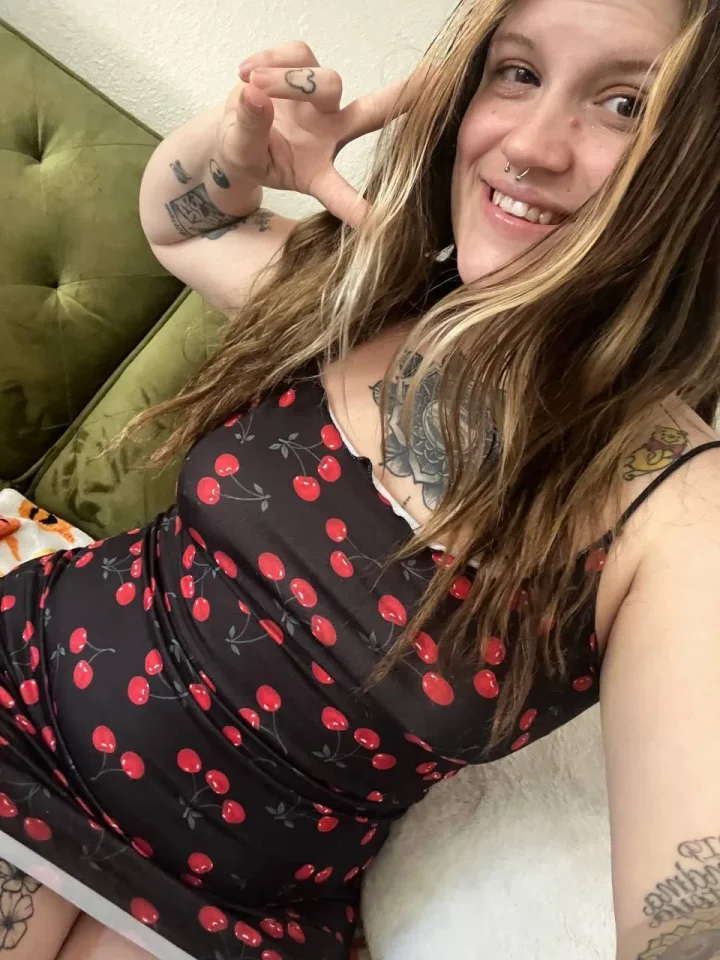 I love this dress especially getting railed in it