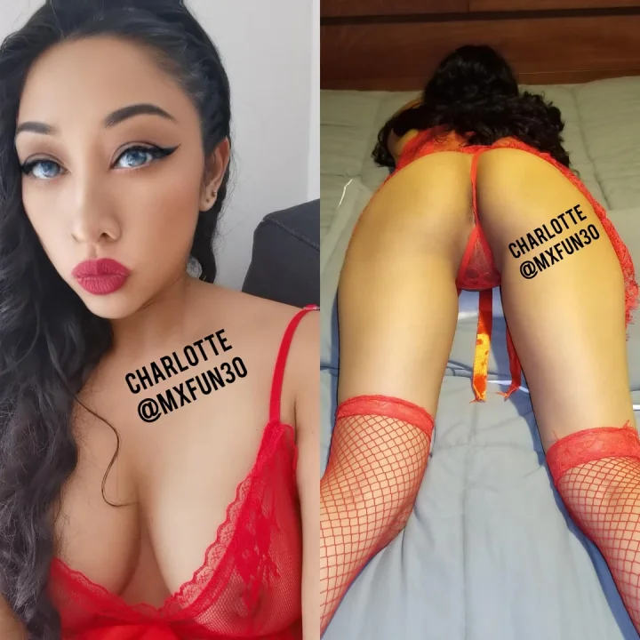 Anus peek picture of Charlotte