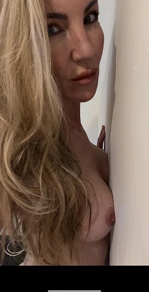 New Scottish Queen x