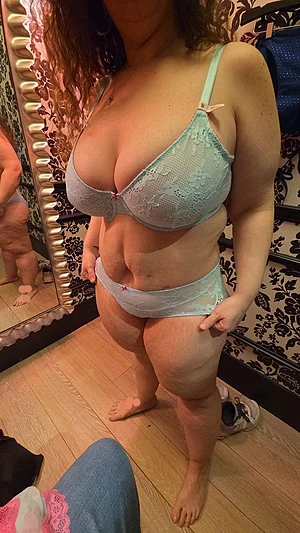 It's full frontal Friday! Yall come perv my page! 😂❤️🍑