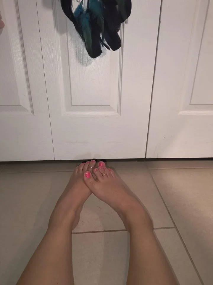 Bored and horny on a Sunday night