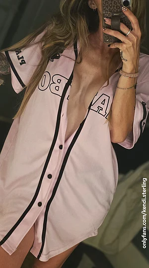 Kendi Sterling's pic #5