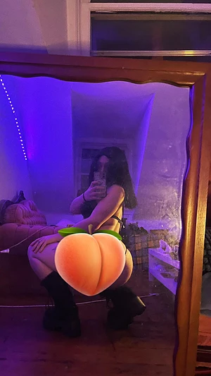 Millie's pic #2