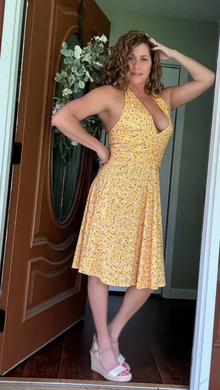 50F horny .... only serious answers. Would you fuck me or not?