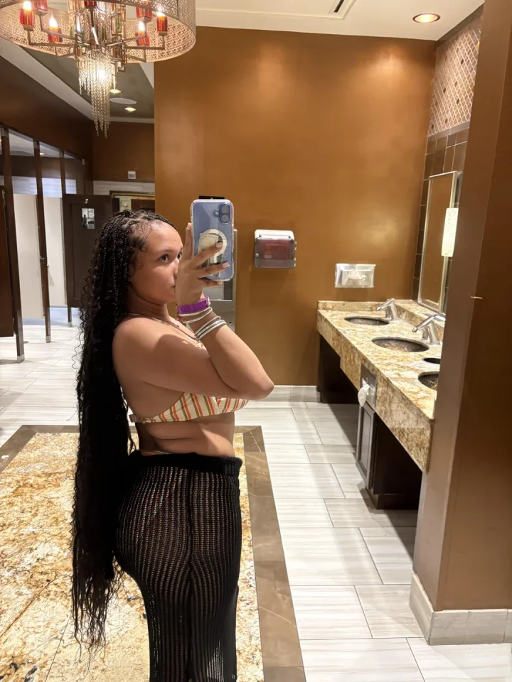Armpit crease picture of ✨Spice✨