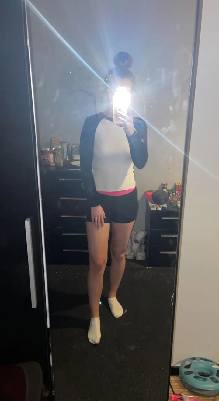 i'm better dressed on OF ;) – Photo Reflet de amy (@sexygal69)