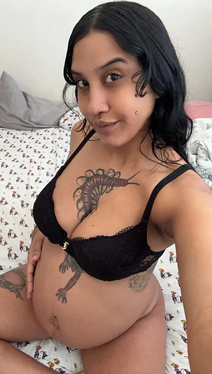 Pregnancy is so damn sexy