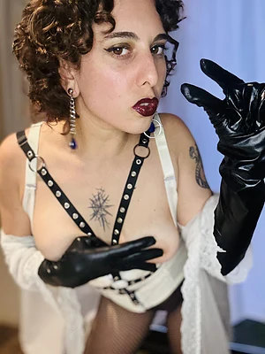 Would you date a girl who was into femdom?