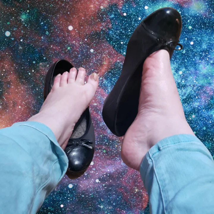 Ah. When He makes $2k in a day for Me I get so 💦💦 wet. Thats why He gets to touch My feet and you just get to send to see them. 😏🤭