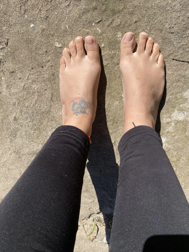Hola soy nueva me ayudas suscribiéndote en mi only gratis