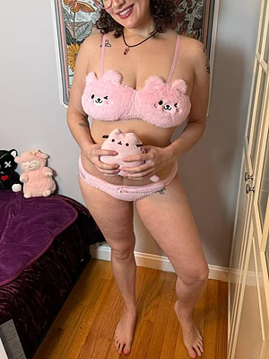 Shall we be cuddle buddies or fuck buddies?