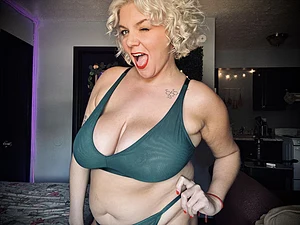 GoddessPoppy's pic #3