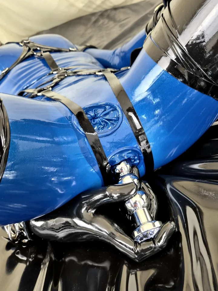 Extreme latex fetish