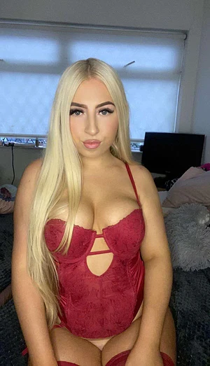 Titty Tuesday come get a free pic once you join my link ๐ถ๏ธ