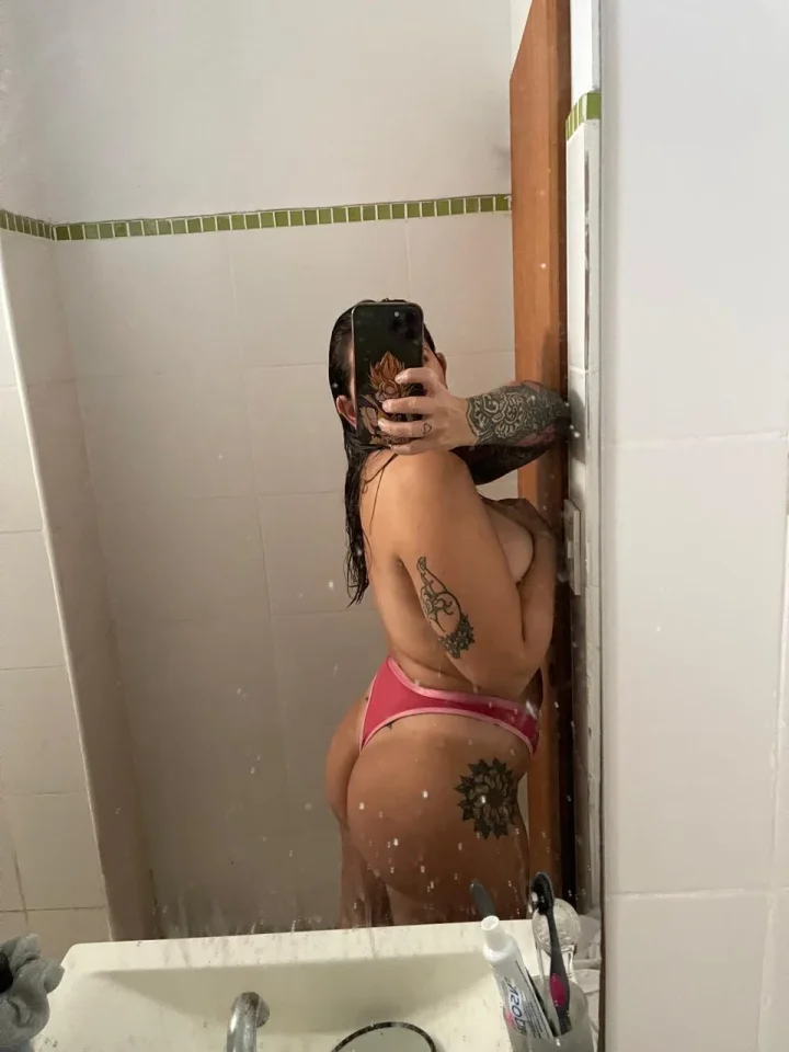 Take a shower with me baby... 🥵🤤