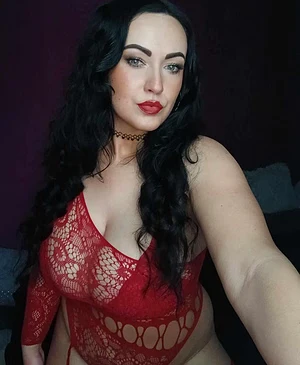 Red is my favorite color and yours? Onlyfans link👇