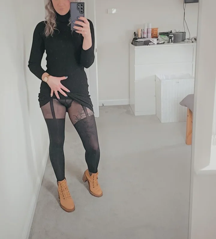 I put this on just so you can watch me take it off!