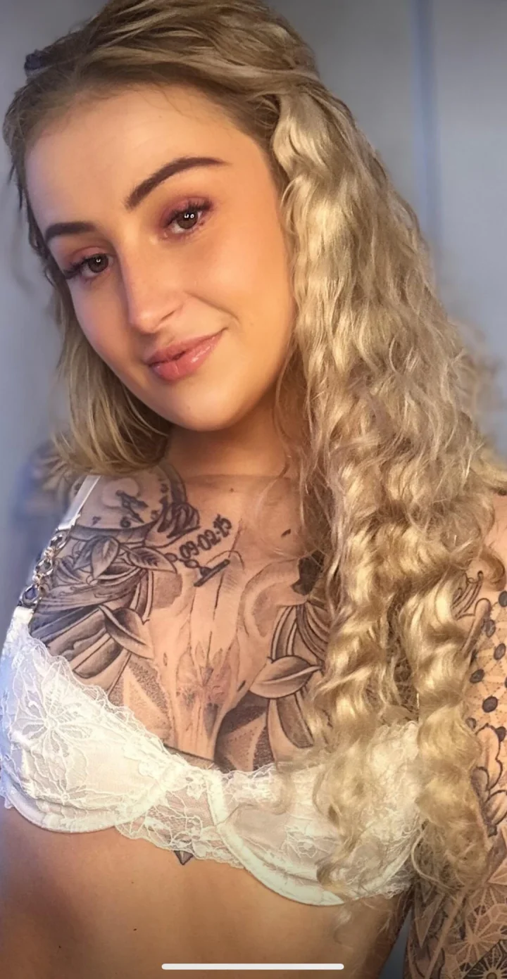 Thick eyebrows picture of Queeniink.69