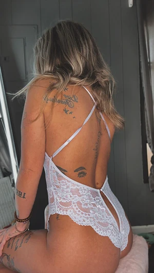 Do you like my lingerie ?