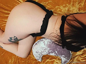 im kink & fetish friendly baby 😈 come tell me ur wildest dreams ☁️