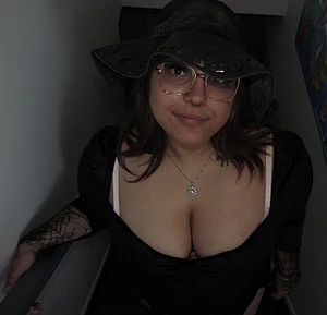 come greet me <3.