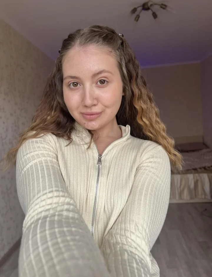 Thick eyebrows picture of Juicy Diva
