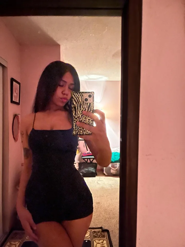 Look at my sexy body