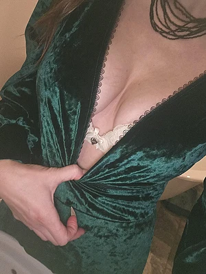 Witchy tiddies