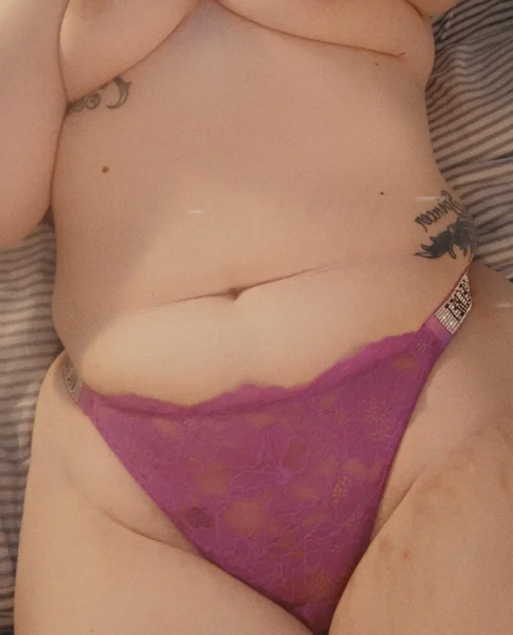 What do you think of my mom bod?