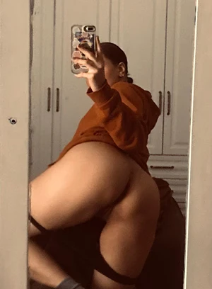 Too much booty for just one pair of hands