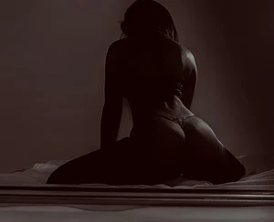 Small and fit but a beast when it comes to controlling you and getting you to do things 😋