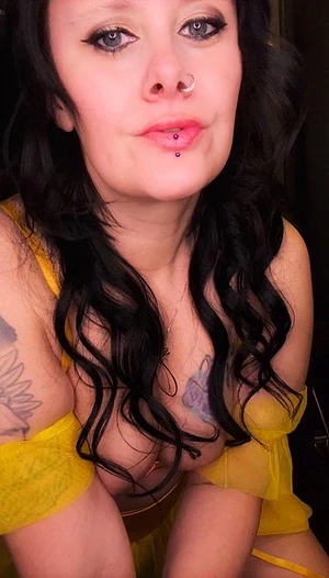 Be a good boy and come have some fun with me