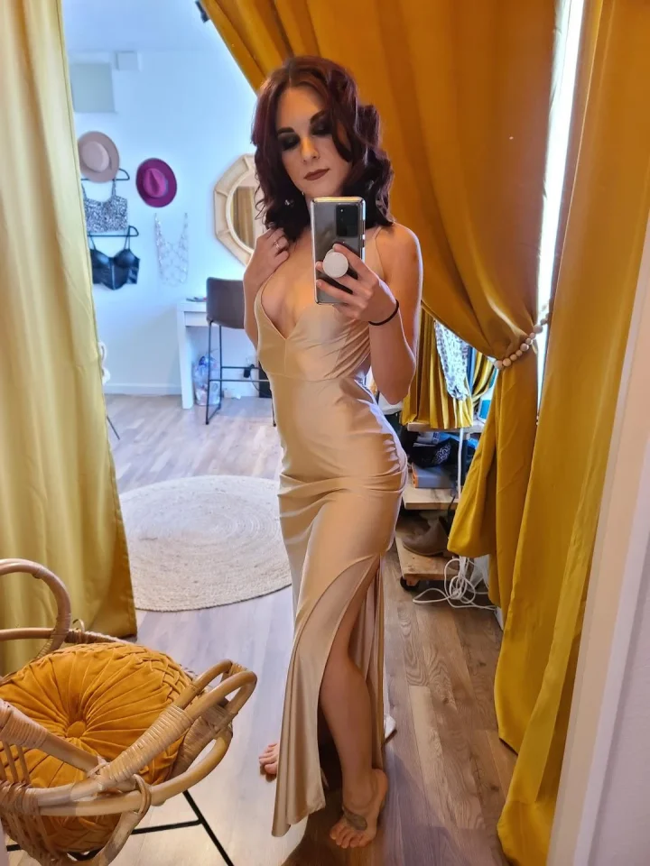 Rate me in this dress 1-10