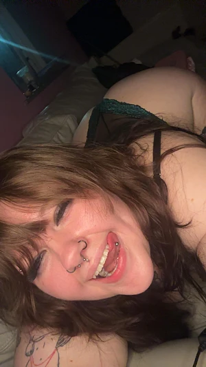 Tell me something that will make me blush — I dare you 🤭😮💨🖤