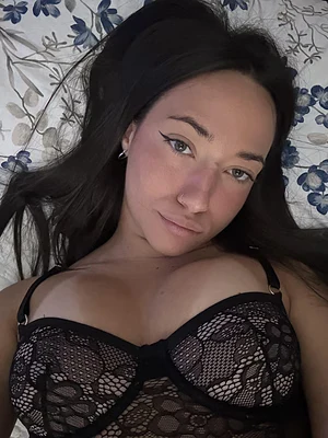I want to make a video call just to play with my pussy