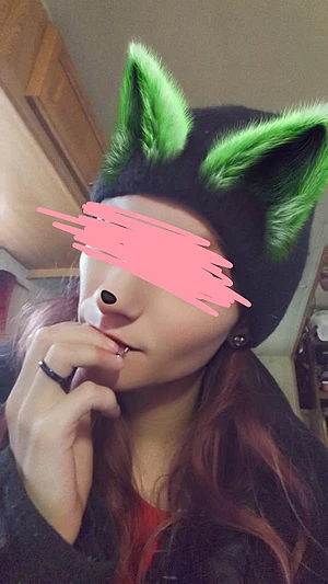 I'm cute like a Lamb, but I'm hungry like a Wolf 🐺 😋 😜😘