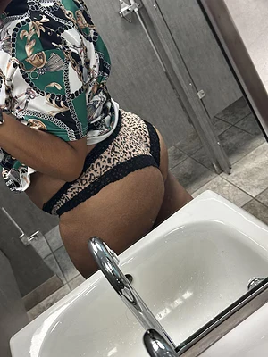 Does my ass look extra juicy in these panties?