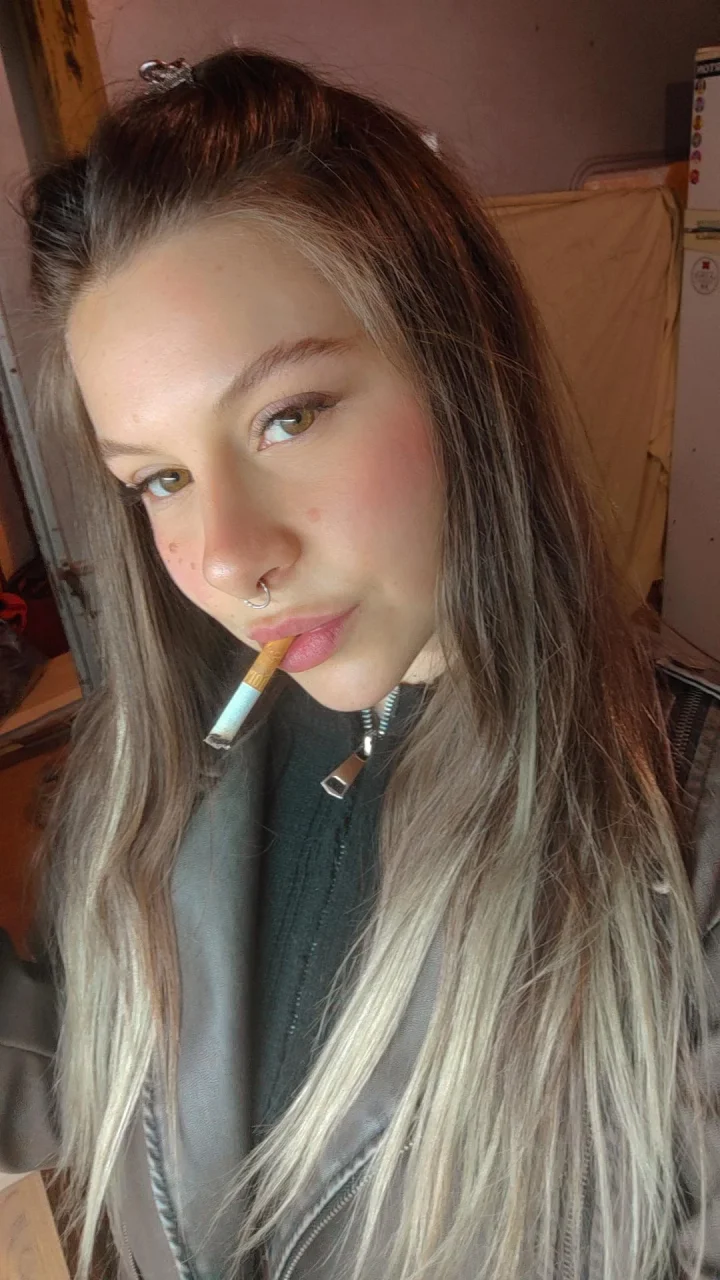 Foto de Smoking fetish queen🚬 n.º 34