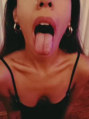 This vegan tongue wants a taste of what you have for me
