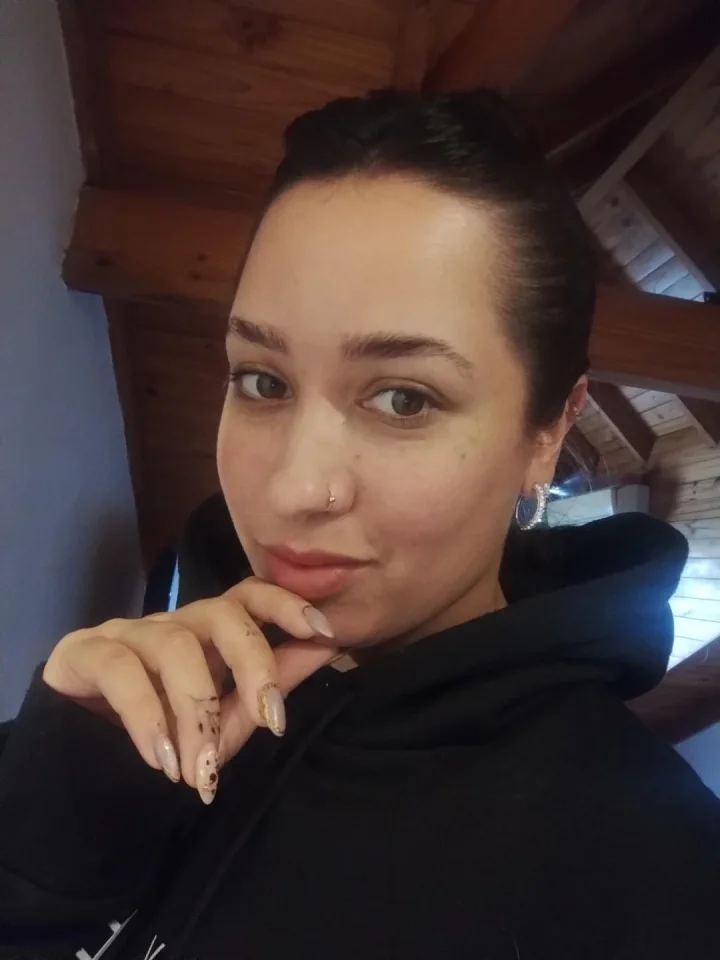Real life picture of Linahoney