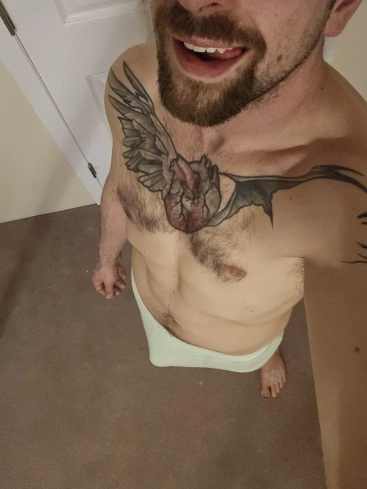 Cum and trace the outlines 😏