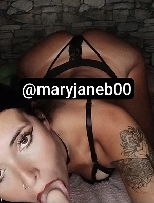 Let's play with me daddy. I'll be yours ๐