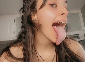 Puff that tongue pack