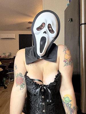 Wanna play daddy?