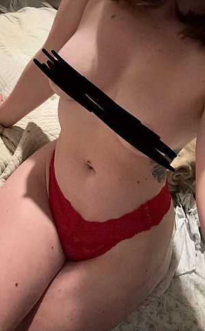 28 year old MILF, hows my mom bod?